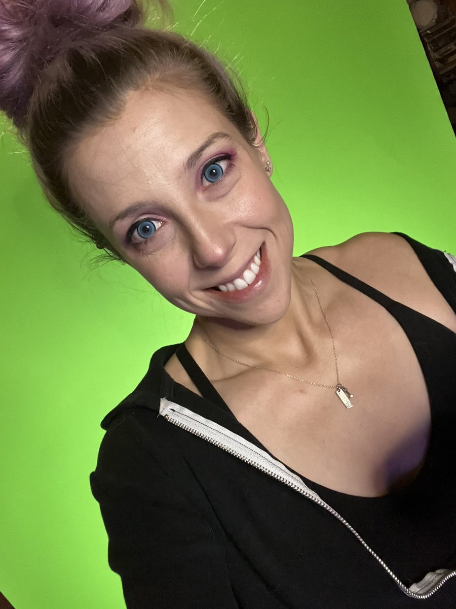 Kintinue on Twitter "Those muscles though Anyways, live! More Dave the