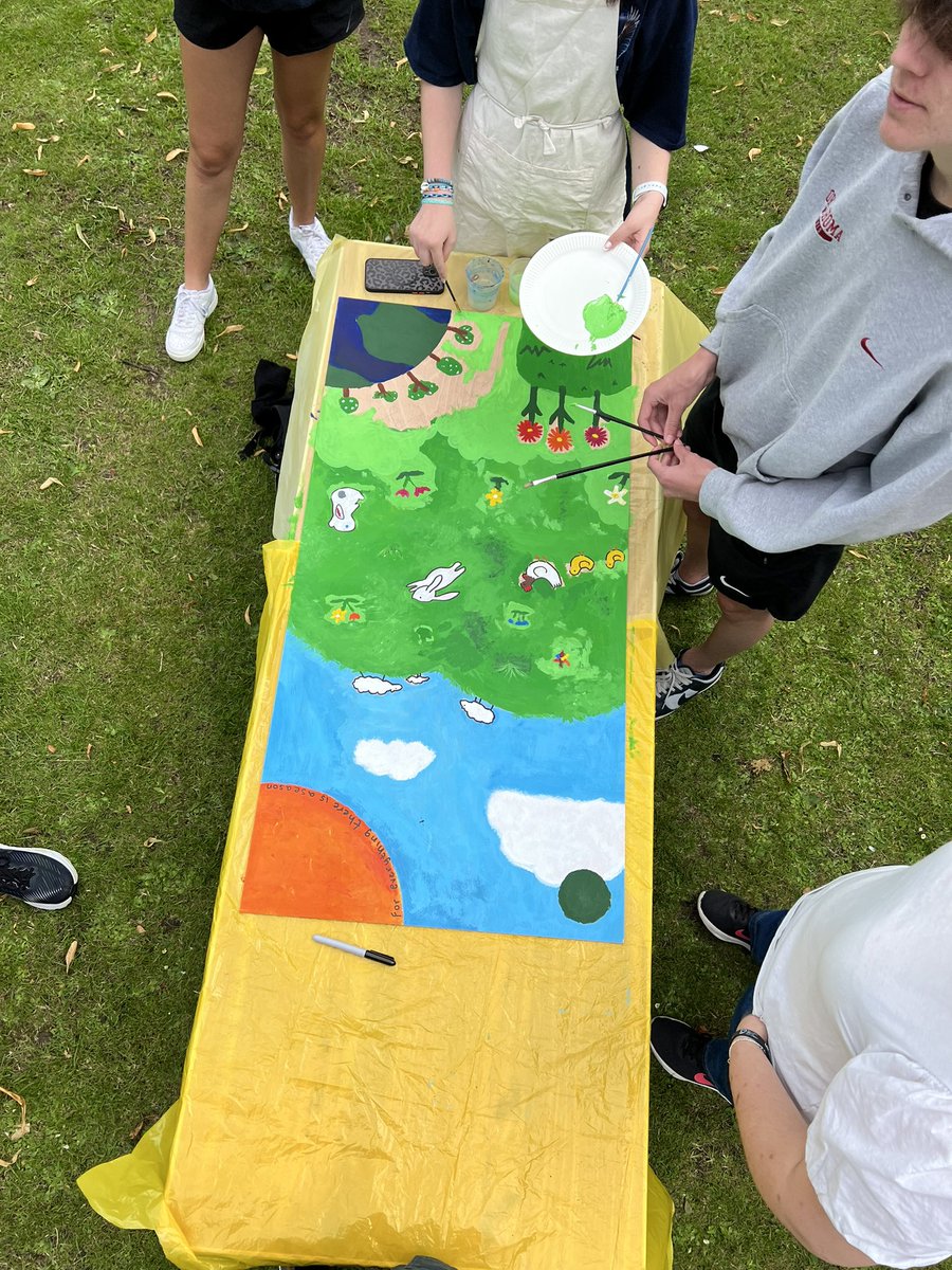 Our kids are painting a mural that will be put up in a community garden area of the city <a href="/QSBC/">QSBC</a> <a href="/QSBCstudents/">QSBC Students</a>