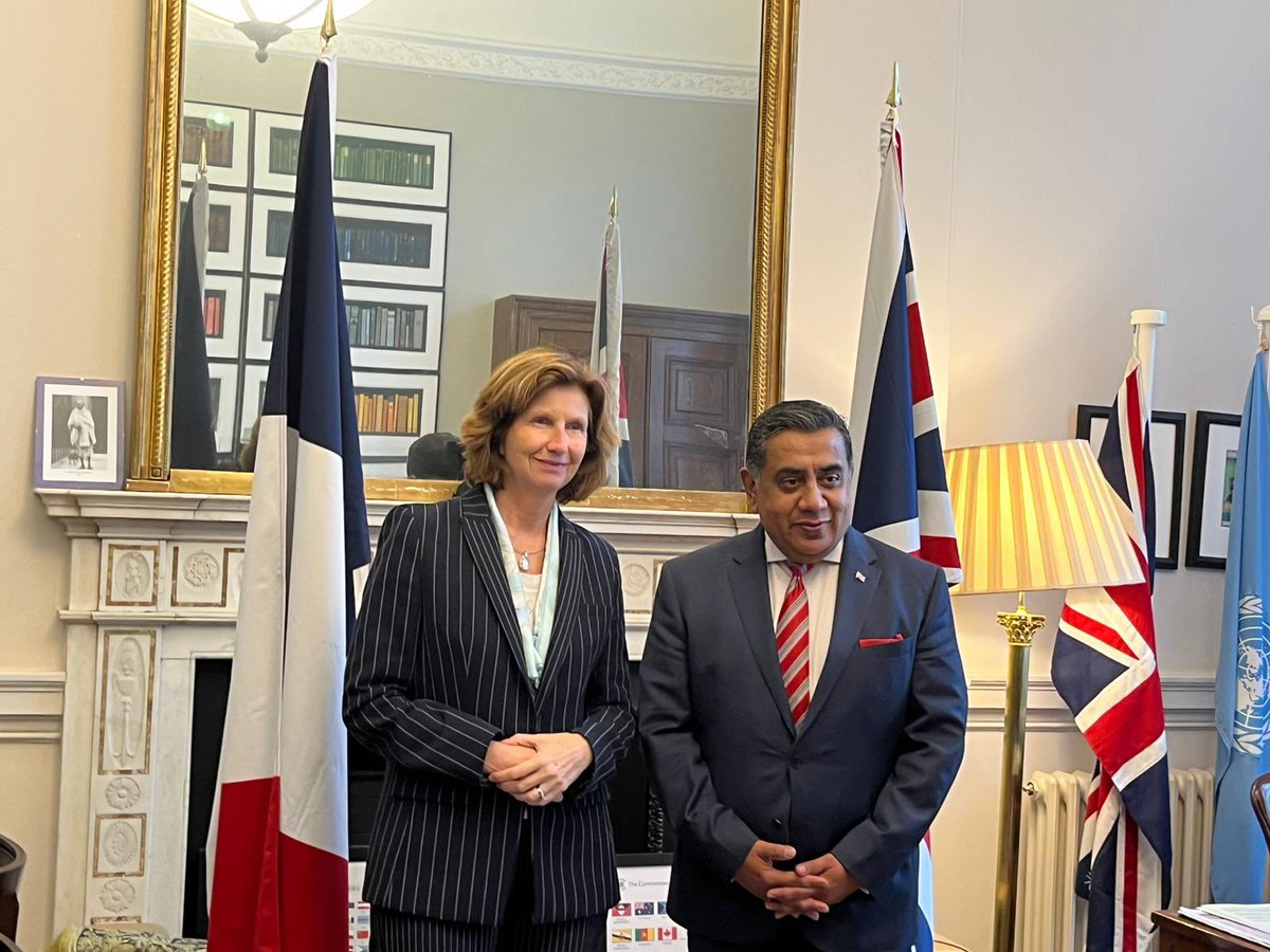 AmbDuchene's tweet photo. Substantive discussion with Lord Ahmad @tariqahmadbt on the Middle East &amp; the prevention of sexual violence in conflict
#SexualViolenceinConflict #psvi @FCDOGovUK https://t.co/JA7yh5l3Va