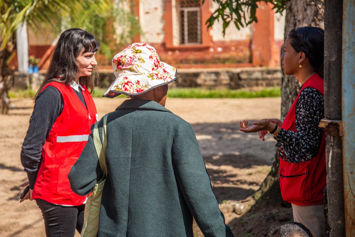 📌 Visite Farafangana La Croix-Rouge Malagasy a été accompagnée des Responsables de la Vaccination de la FICR à Genève et du Responsable de la Gestion d'Information de la FICR à Kinshasa pour évaluer les activités de vaccination covid19 et vaccination de routine à Madagascar.
