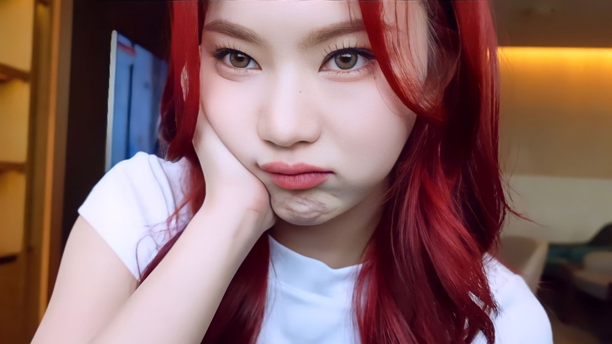 ISASLOOK's tweet photo. just pretty

#STAYC #ISA #아이사 #스테이씨 https://t.co/s6ycJzghEA