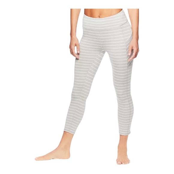 So good I had to share! Check out all the items I'm loving on <a href="/Poshmarkapp/">Poshmark</a> #poshmark #fashion #style #shopmycloset #hannaandersson #beautifeel #gaiam: posh.mk/twOVZ236wBb