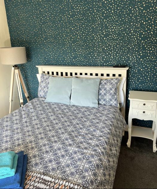 TheBBDirectory's tweet image. 🌟 The Shoulder at Hardstoft is a charming 300-year-old coach house perfect for a relaxing getaway.
Planning a celebration? The function room is ideal for corporate events or social gatherings.
thebandbdirectory.co.uk/13717 
#Accommodation #FunctionRoom #Chesterfield #Derbyshire