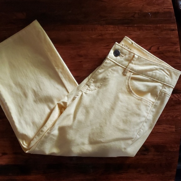 So good I had to share! Check out all the items I'm loving on <a href="/Poshmarkapp/">Poshmark</a> from <a href="/girlhustle9/">Patty</a> #poshmark #fashion #style #shopmycloset #freepeople #debut #leeriders: posh.mk/GwSVCy66wBb