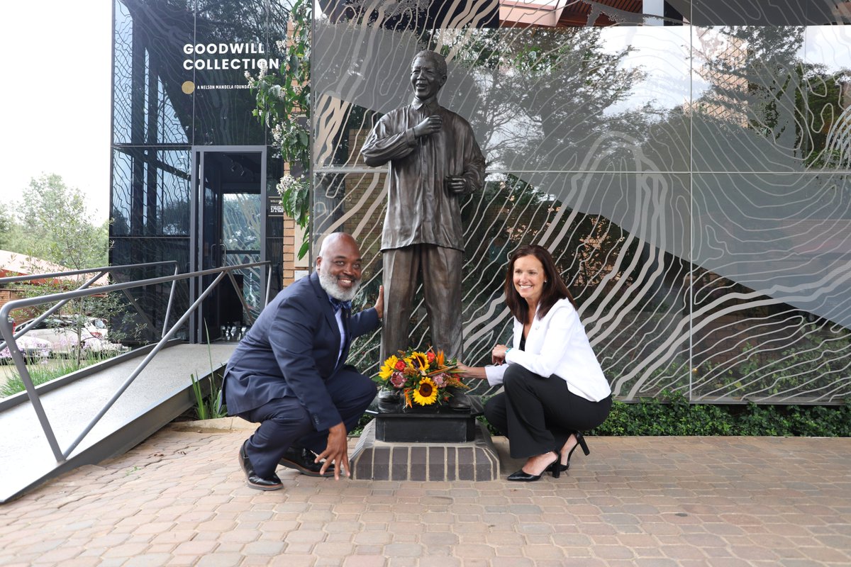 Peace Corps SA tweet media