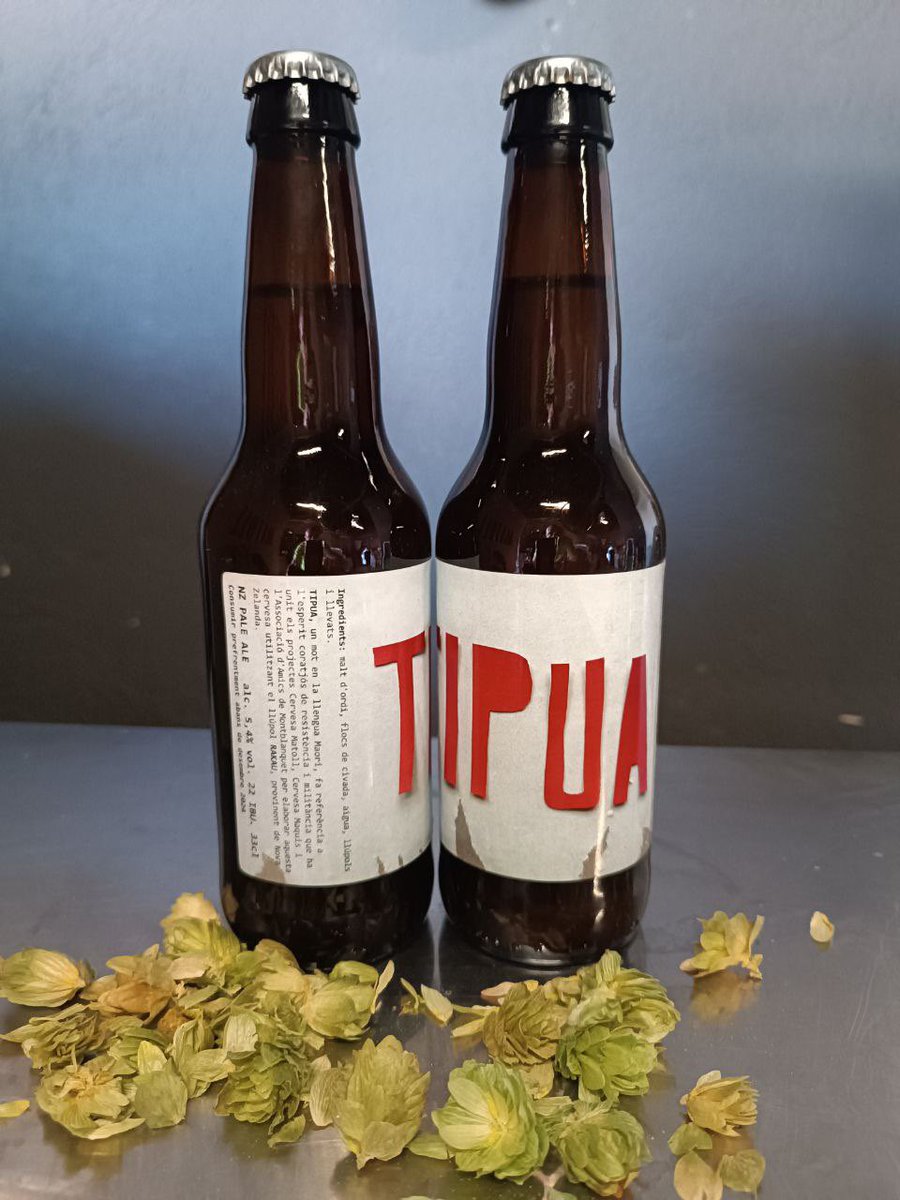montblanquet's tweet image. Aquí teniu la nova cervesa artesana fruit de la col·laboració amb #CervesaMaquis i @CervesaMatoll. 

TIPUA és una NZ Pale Ale de 5,4° i 22IBU, que tindrem a la Festa Major de Montblanquet 2023

Disseny i maquetació a càrrec de @AlmirallSerra i @Ariusaran