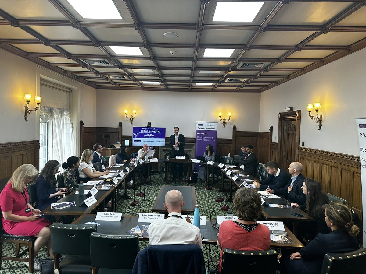 The <a href="/UoMPolicy/">Policy@Manchester</a> round table exploring how we tackle inequality by building stronger places &amp; economies is kicking off with an introduction from <a href="/OfficialUoM/">The University of Manchester</a> alumni @RobinMillarMP