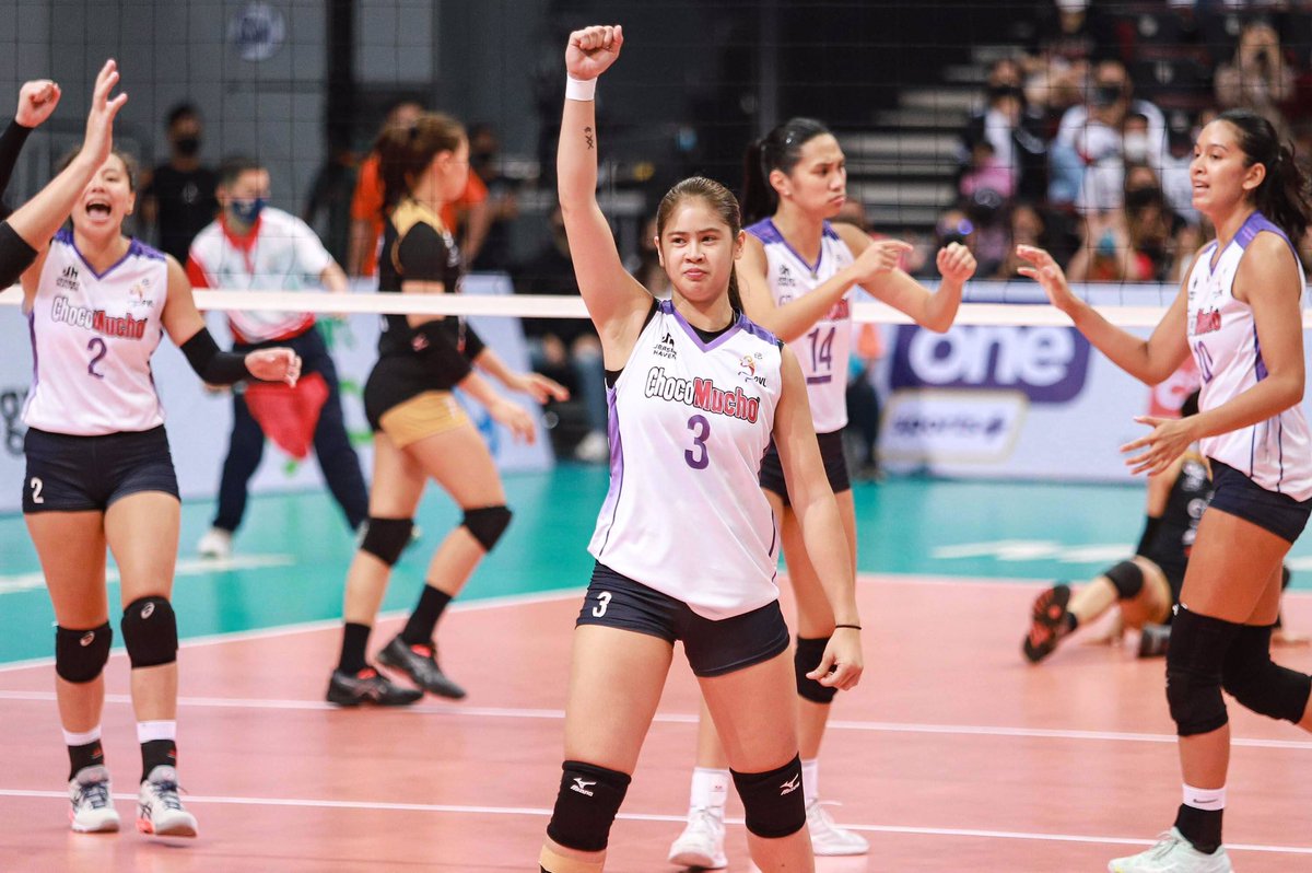 mary_rain's tweet photo. HAPPIEST BIRTHDAY BOSS D @deannawongst  💜💜💜

#DeannaWong #TitanPride  #ChocoMucho #BossD https://t.co/f5N3KxvMEI