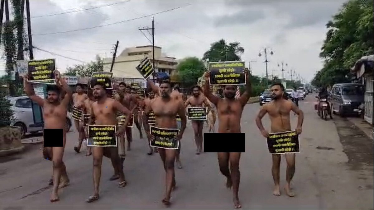 thehawkeyex's tweet photo. The only thing, this SC/ST protest is not making outrage nationally-internationally, is where it taken place- congress ruled Chattisgarh. https://t.co/cYHrm8Zll9