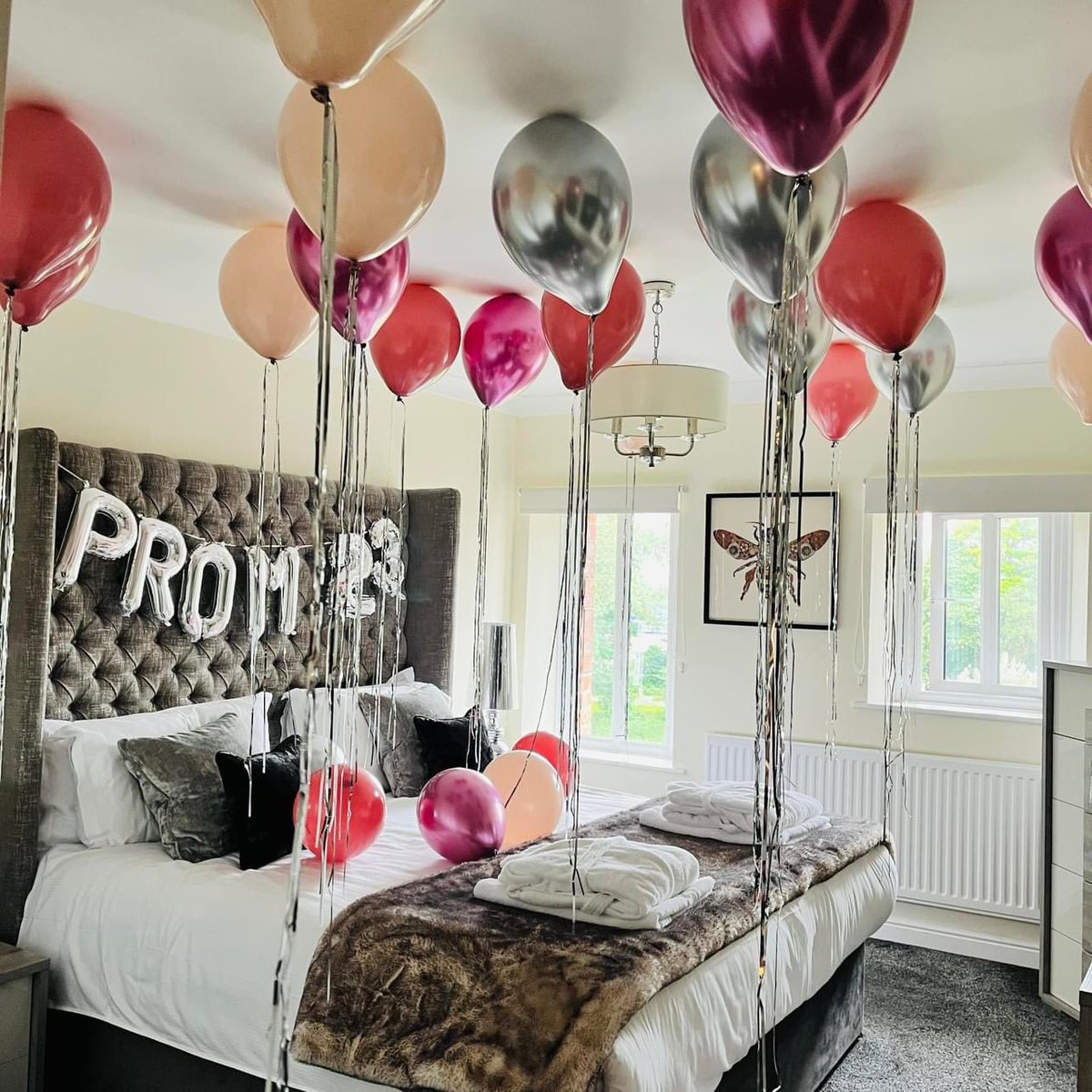 Something_Party's tweet photo. 2023 Prom season is well underway! 🎈 #balloons #balloonceiling #orbz #latex #prom23 #prom  #roomsetup #tails #balloonletters #ballooning #balloons #balloonshop #balloonsetup #ballooninstallation #balloondecor #balloondecoration #worcester #WorcestershireHour https://t.co/oPUvIYhdR3