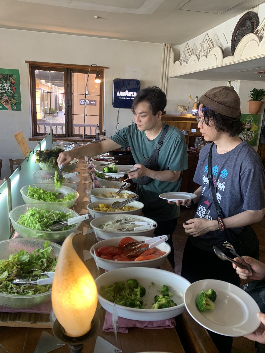 mk_sty's tweet photo. 2日目のオフは神戸⛴
安定の竜丸フィクションとシュラスコで肉攻めの刑🍖
昼間っからビールふぇい🍺
そして単品で電車移動🚃梅田へ
元職場のパイセンと後輩と女子会🍺
飲みすぎてんな
#morbidsloth https://t.co/MU1NWhC9QR