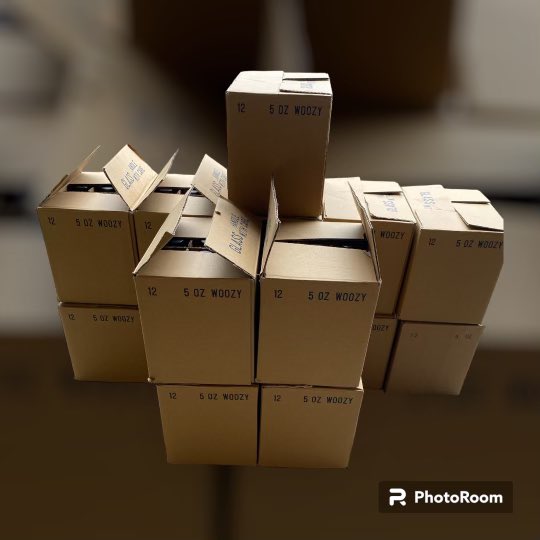 Yesterday we received our single biggest order to date…15 cases, 180 bottles. We weren’t planning on getting back in the kitchen for Honey so soon, but it’s not a bad problem to have 🔥🔥🔥