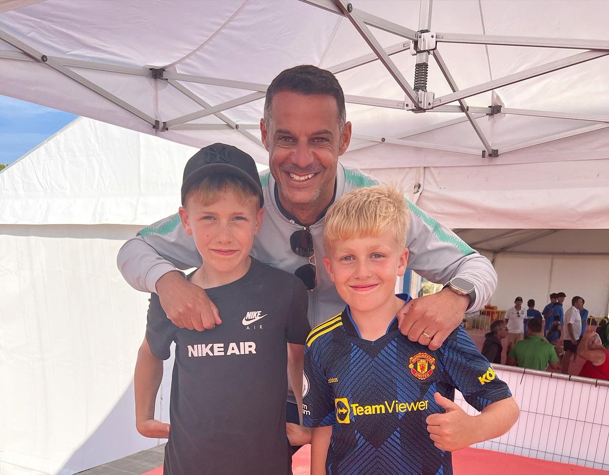 Huge thanks to the England Directors Kish Kishto and Jess Cutler for your support and massive shout out to our brilliant coaches Nic Johnson and Peter Dyer both doing a brilliant job 👏

#beachsoccer #isleofwight 2 of 3