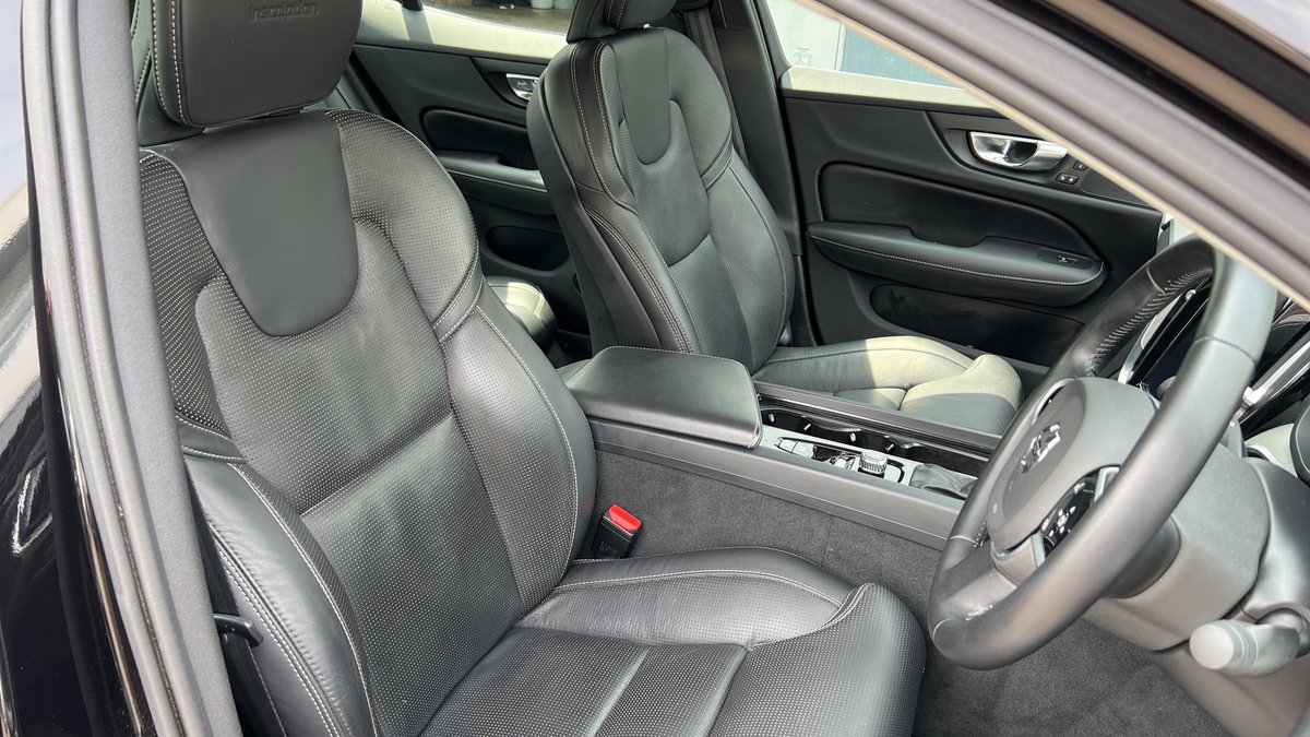MarshallVolvo's tweet photo. #CarOfTheWeek at Marshall #Volvo #Milton Keynes is this 2020/20 Volvo S60 2.0 T5 Inscription Plus Auto Euro 6 4dr in Black

This stunning car comes equipped with Nappa Soft Leather Perforated and plenty more!

Call 01908 280500 or visit https://t.co/HUi2O0QYQ9 to find out more. https://t.co/6Kl1kvDEGX