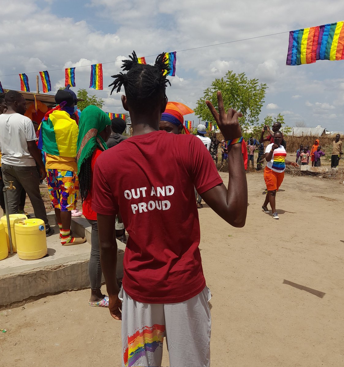 SsoziWonder's tweet photo. Currently with existence of LGBTQIA+ victims crucified due to the passing of the HOMOSEXUAL BILL . many of us have fled to kakuma refugee camp and now suffering countless Challenges .We need your help to Afford Essentials.  Any small donation counts 
https://t.co/VWiLliggbe https://t.co/FbDTSuNmHA