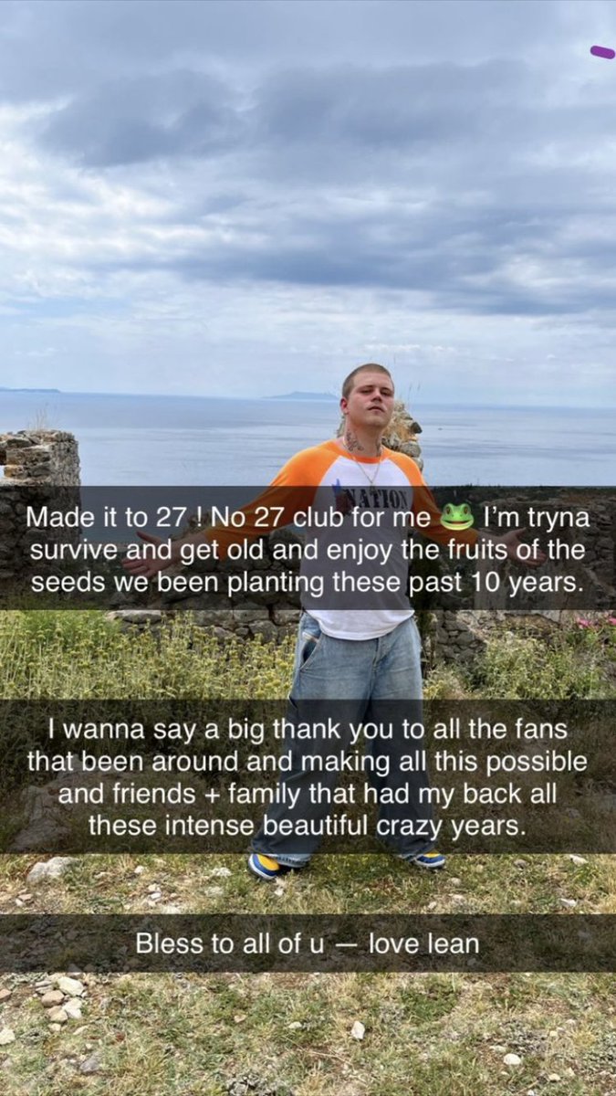Fleek_Mag's tweet photo. YUNG LEAN celebra su 27 CUMPLEAÑOS compartiendo un emotivo mensaje en Instagram 🎂

🗣 No 'Club de los 27' para mí. Estoy tratando de sobrevivir, hacerme mayor y disfrutar de los frutos de las semillas que planté estos últimos 10 años. https://t.co/RZWqGB7lZe