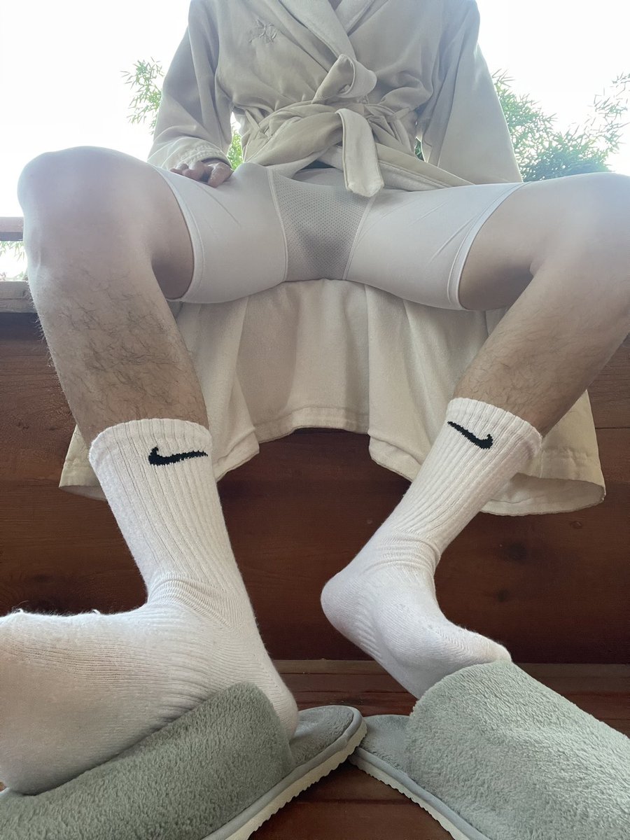 #白袜 #男高中生 #高弹 #高中生弟弟 梆硬