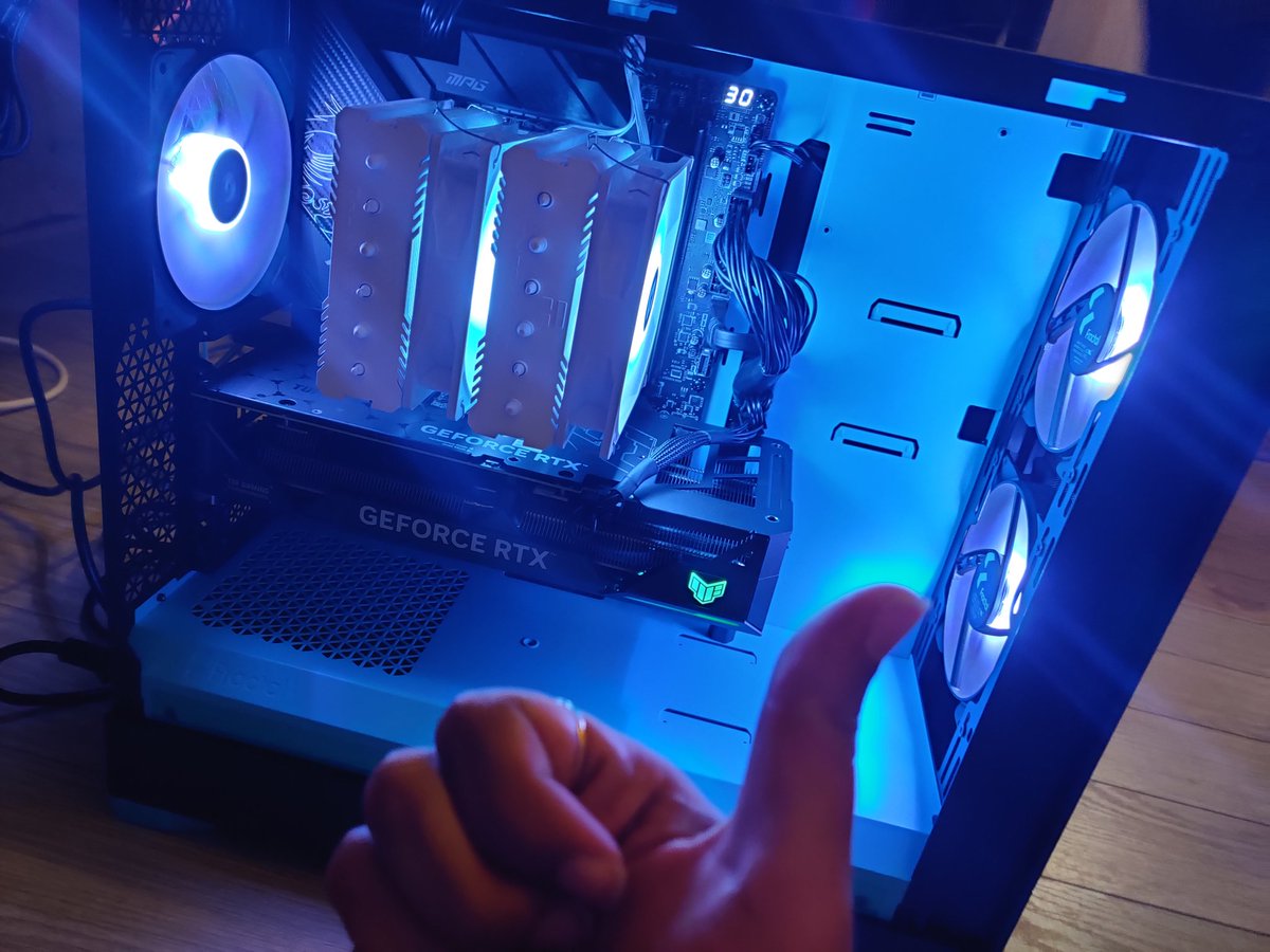 We're almost back up and running to get into gaming and streaming once again 🥹 have missed it alot! See you guys soon 🇫🇷🥖🥸