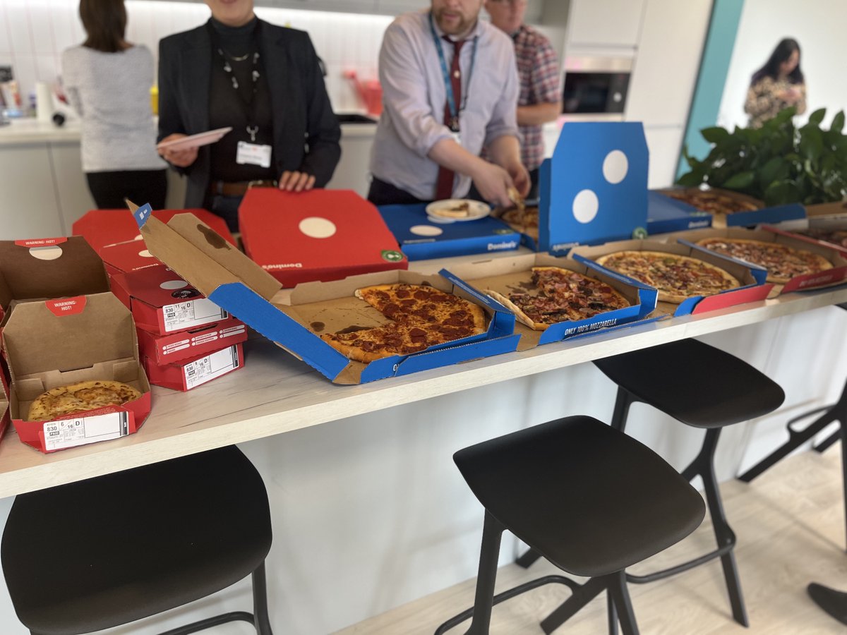 AscentisAO's tweet photo. Let's celebrate and show our appreciation for all the incredible work our employees have done this year with a 🍕 party! It's time to recognise our fantastic team for their hard work and dedication!

 #Teamwork #Success #Celebration https://t.co/A7CE2hStcv