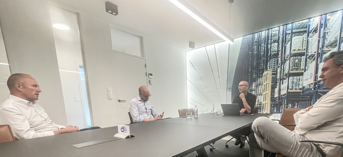 escbelgie's tweet photo. Behind the senes van het e-book dat we samen met fujitsubelgie en dematra aan het maken zijn over een interessant IT project. Ben jij al benieuwd? Stay tuned! 👀

#ebook #partnercase #IT #project https://t.co/PEm9AKJgZ9