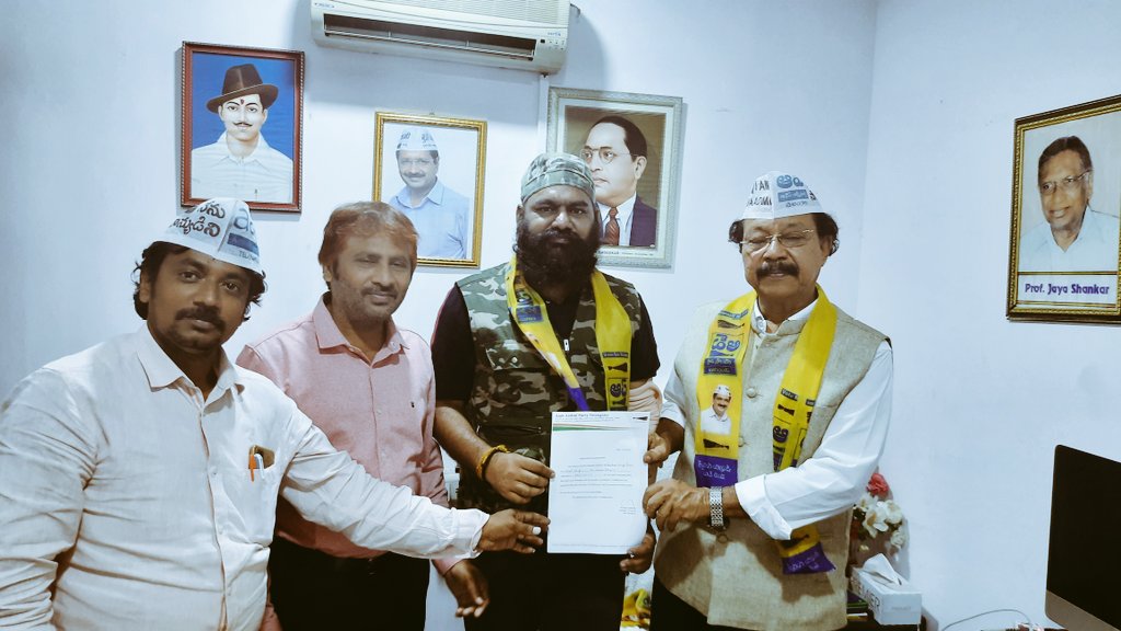 Sardar Randheer Singh Rana (@sardarrandheer) on Twitter photo Thanking <a href="/AAPTELANGANA/">AAP TELANGANA</a> Incharge convener Didi sudhakar ji ex convener & core committee member <a href="/aapkaRamugoud/">Burra Ramu Goud</a> ji and <a href="/DrSKRAnsari/">Dr. Shaikh Khaleelur Rahman Ansari</a> ji <a href="/bsbabu844/">ShobanBabu Bhukya</a> ji for appointing me as state YOUTH PRASIDENT for <a href="/AYWTelangana/">AYW Telangana</a> .
<a href="/attorneybharti/">Somnath Bharti</a> <a href="/SandeepPathak04/">Dr. Sandeep Pathak</a> <a href="/ArvindKejriwal/">Arvind Kejriwal</a> <a href="/AamAadmiParty/">AAP</a> Thanking <a href="/AAPTELANGANA/">AAP TELANGANA</a> Incharge convener Didi sudhakar ji ex convener & core committee member <a href="/aapkaRamugoud/">Burra Ramu Goud</a> ji and <a href="/DrSKRAnsari/">Dr. Shaikh Khaleelur Rahman Ansari</a> ji <a href="/bsbabu844/">ShobanBabu Bhukya</a> ji for appointing me as state YOUTH PRASIDENT for <a href="/AYWTelangana/">AYW Telangana</a> .
<a href="/attorneybharti/">Somnath Bharti</a> <a href="/SandeepPathak04/">Dr. Sandeep Pathak</a> <a href="/ArvindKejriwal/">Arvind Kejriwal</a> <a href="/AamAadmiParty/">AAP</a>