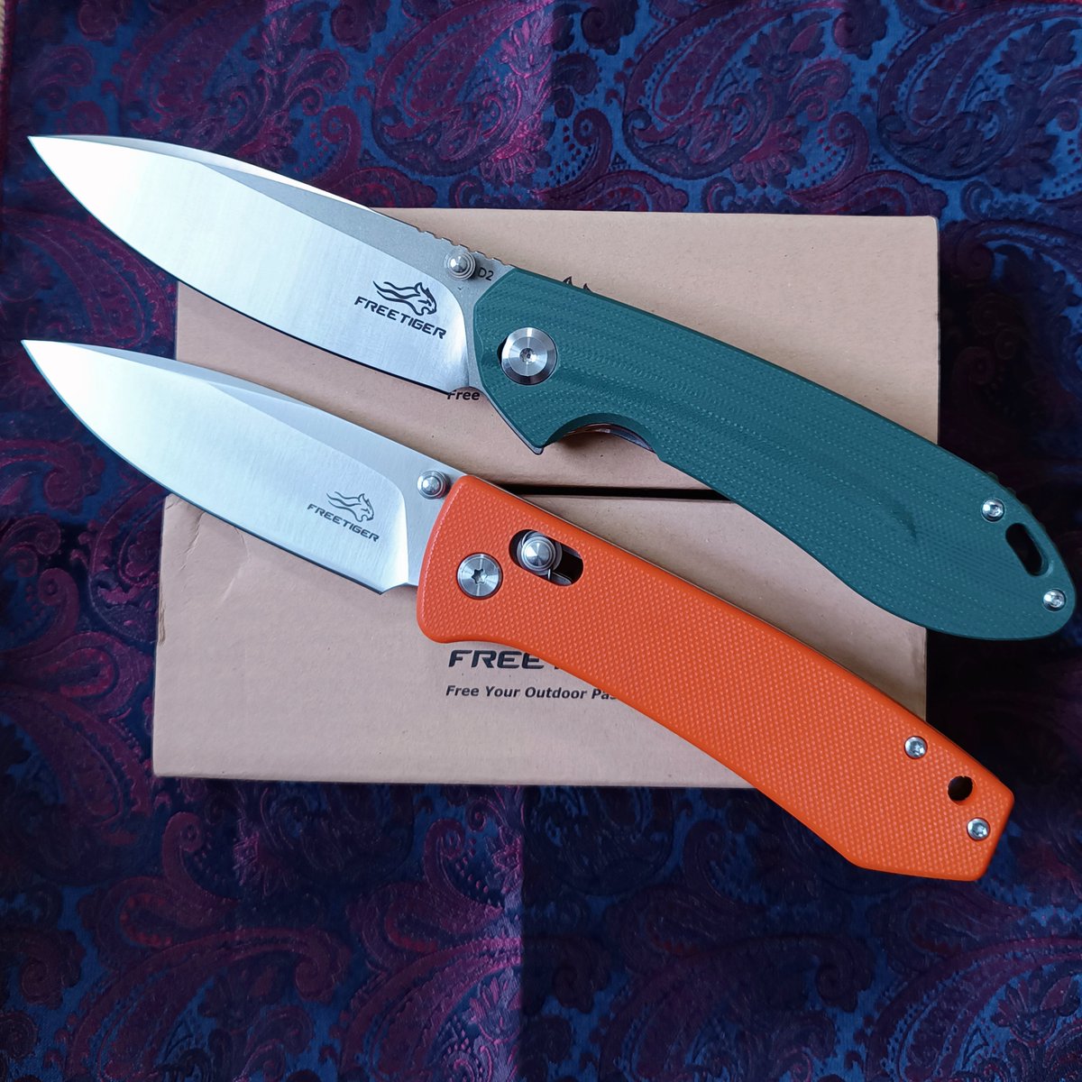FreeTigerKnives's tweet photo. Axis lock or liner lock? https://t.co/fFg4NuH5fy