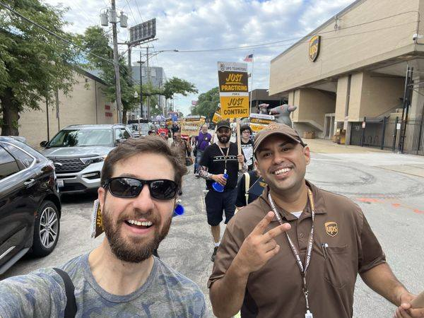 jacksonpCTU's tweet photo. I talked to 6 different drivers @UPS picket lines last week in Chicago. All of them were @ChiPubSchools graduates. All of them were inspired by the example of the @CTULocal1 2019 strike. We're teaching even when we aren't. https://t.co/JzrrSclgj5