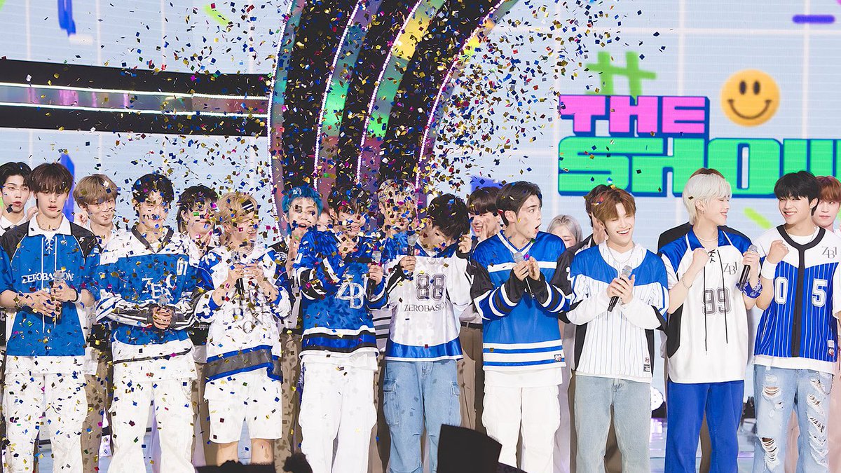 arzhao_'s tweet photo. bangga bgt🥺 perasaan baru kmrn preview ep 1 bp, dah dapet first win aja😭🫶🏻💙

CONGRATULATION ZEROBASEONE
#InBloom1stWin
#ZEROBASEONE1stWin
#제로베이스원 @ZB1_official https://t.co/OEpLLOiqHk