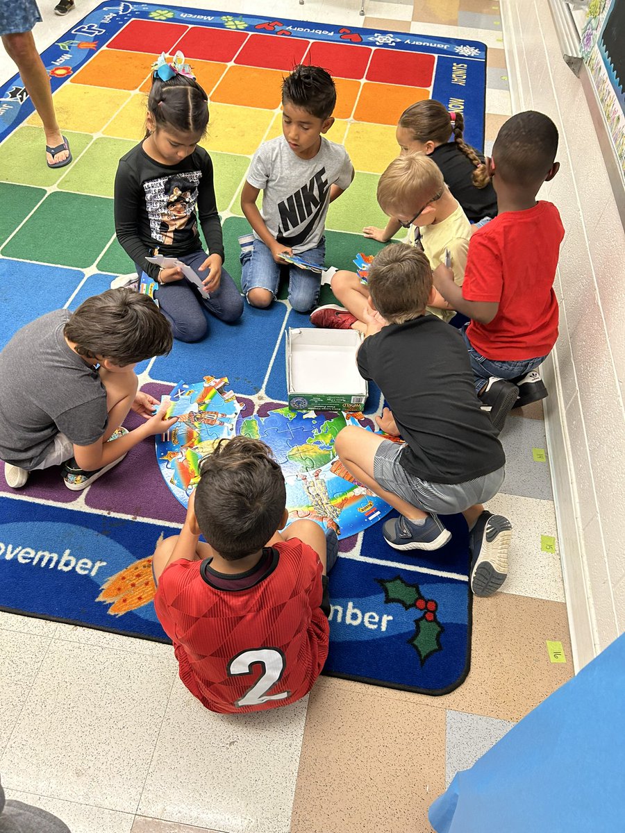 MrsGoodson3's tweet photo. Starting the day off right this Tuesday morning! #LearningInParadise #SummerAcademy @KingofReading31 @HRoberts_1 https://t.co/D92m6Q04Wv