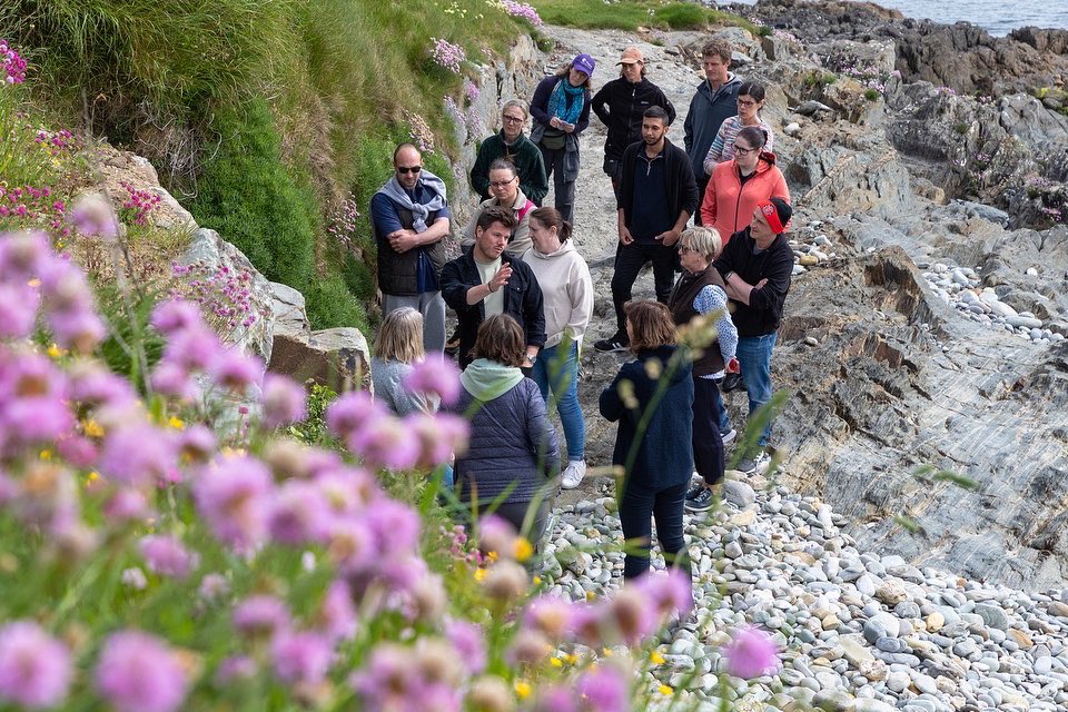 BechBailey's tweet photo. Foraging - The act of gathering wild food for free. Although it's gained far greater popularity in recent years, for our distant ancestors foraging would simply have been a way of life – a necessity in fact

https://t.co/ASkcgk5LAL https://t.co/r36ymtY9e1