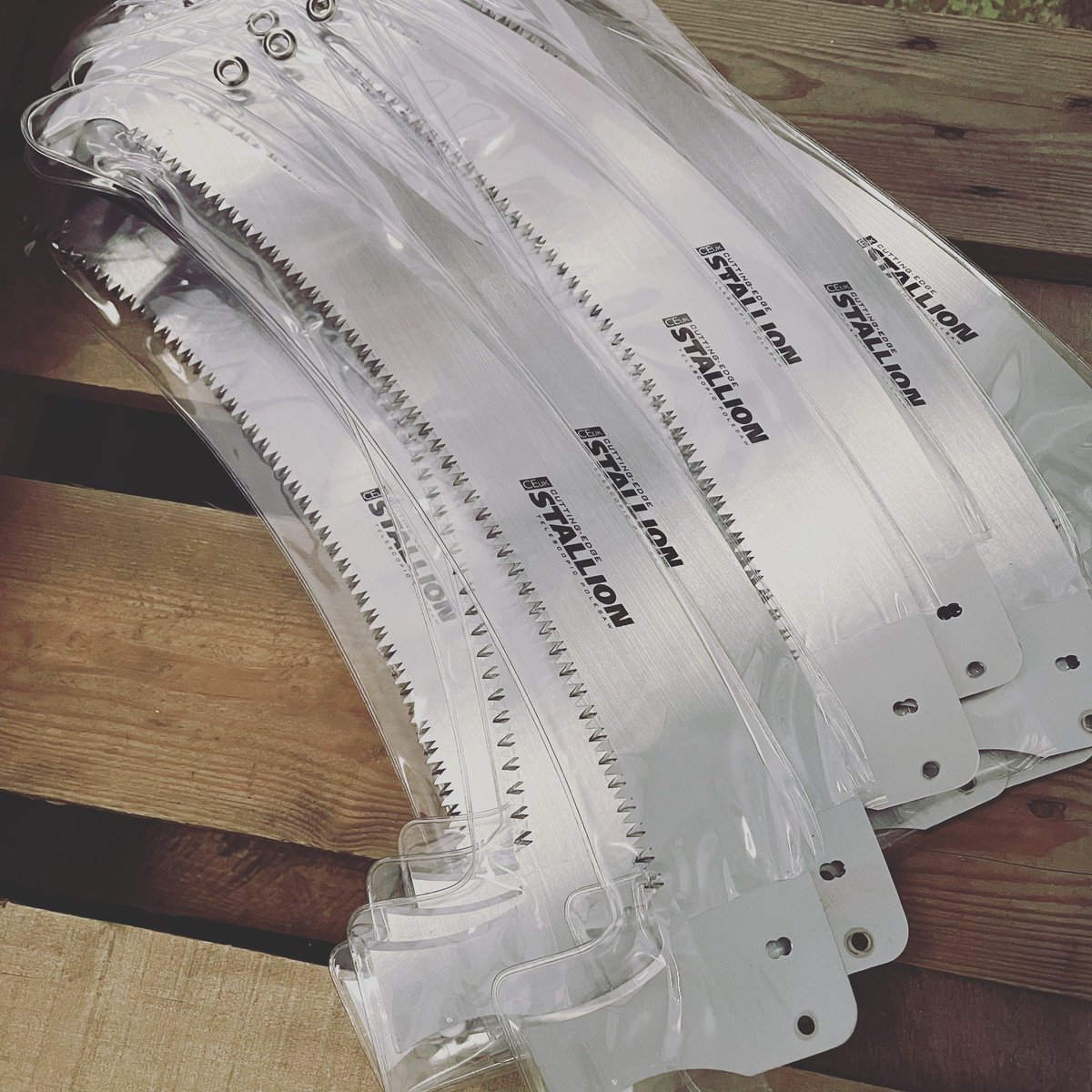 CEuk_intl's tweet image. Stallion polesaws remain one of the flagship pruning tools in the industry. It’s even won numerous awards for performance.

So when you need pruning tools, ask about Stallion saws. The choice is yours.

——————————

#polesaw #pruningtools #arb #forestry #gardening #treepruning