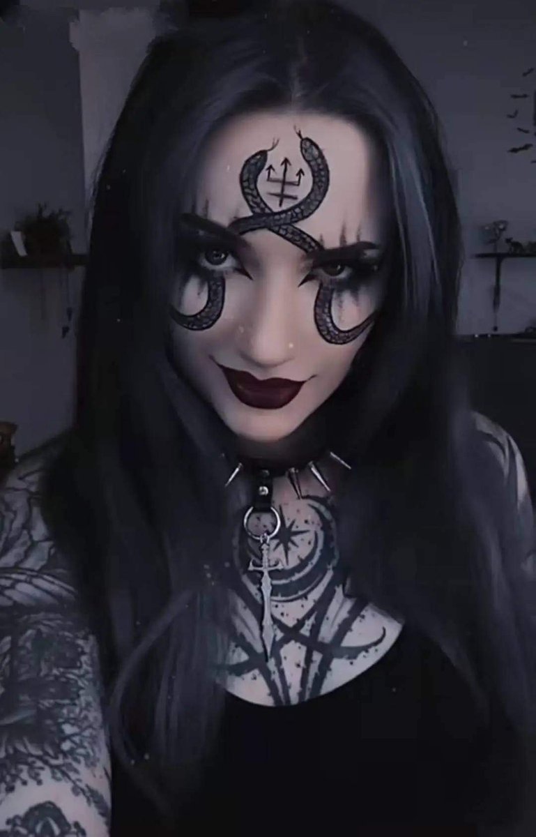 Satrina 𖤐ᛉ ᛊᚨᛏᚱᛁᚾᚨ tweet media