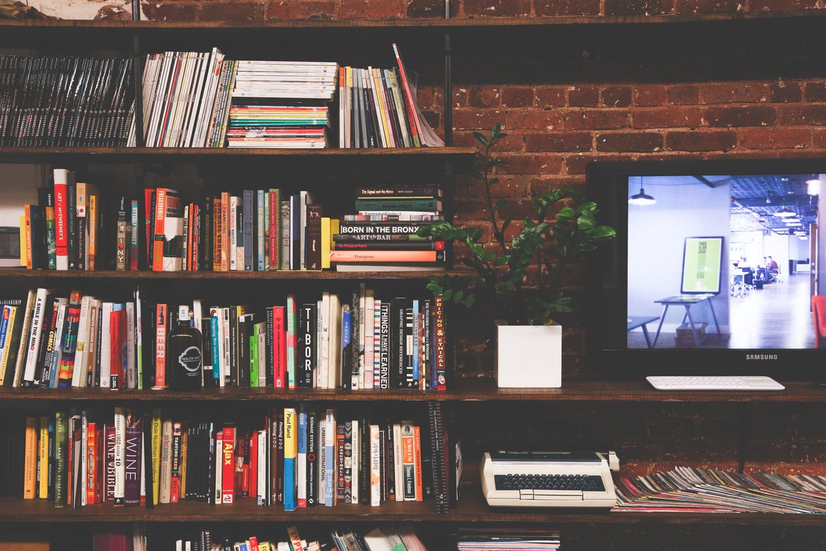 CTRealEstateJD's tweet photo. Which book on your bookshelf have you been meaning to finally read? 📚 https://t.co/bW57D3abE7 https://t.co/z4FgIoFt0o