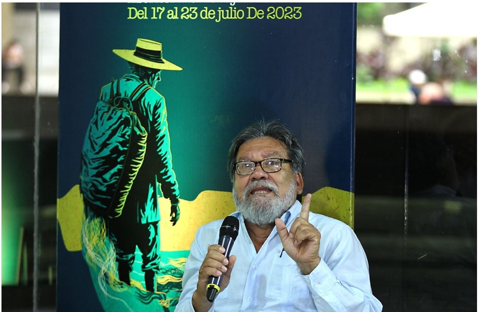 Dijo el Poeta homenajeado en el 17º Festival Mundial de Poesía de Venezuela, Pedro Ruíz que la importancia del evento es dejar a las nuevas generaciones un legado poético y espiritual que haga un mundo más humano. @luchaalmada @DayraMRivasR #AmarEsPoesía #PoesíaCantoALaHumildad