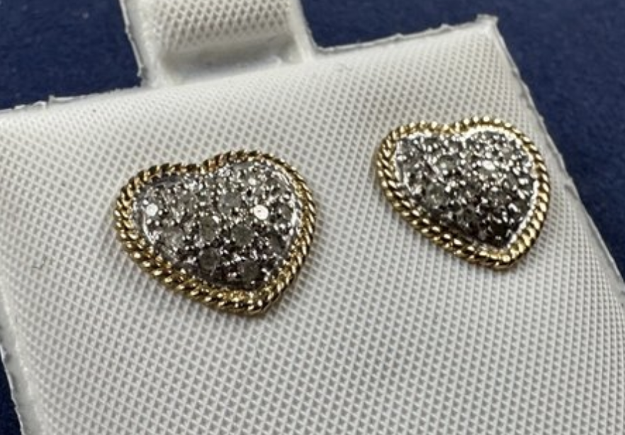 Beautiful Gold &amp; Silver Jewelry!  Check out Wednesday's Auction.  It starts to close at 8:00 PM.  All proceeds go back to the community!  conta.cc/3OjUhVh