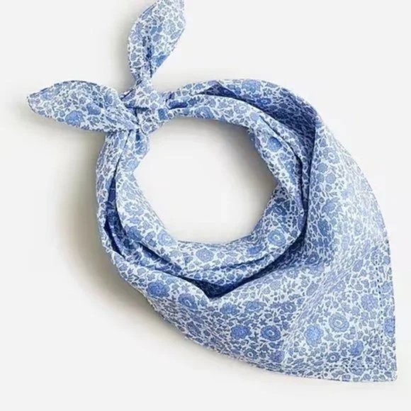 MeSnooty's tweet photo. So good I had to share! Check out all the items I'm loving on @Poshmarkapp #poshmark #fashion #style #shopmycloset #ijeansbybuffalo #jcrew #sky: https://t.co/HKd0AdhbJN https://t.co/yU50nQvvml