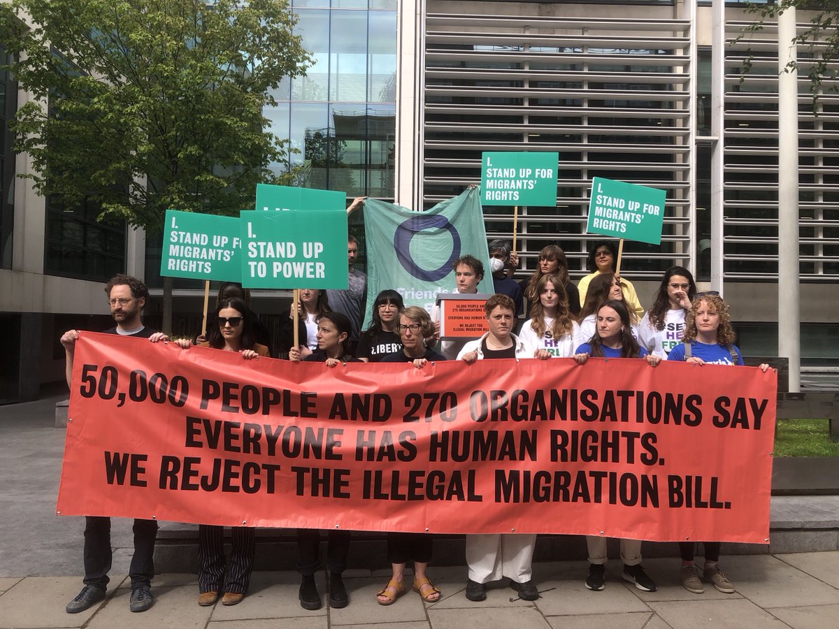 RefugeeAction's tweet photo. Refugee Action stood in solidarity with other organisations outside the Home Office to protest the cruel, unworkable and unlawful #RefugeeBanBill that will seriously harm to people seeking safety in the UK.

The fight against these anti-refugee laws will not stop and the roll out of this legislation will be met with resistance every step of the way.

It’s time for a compassionate and workable refugee policy that is welcoming, compassionate and workable.