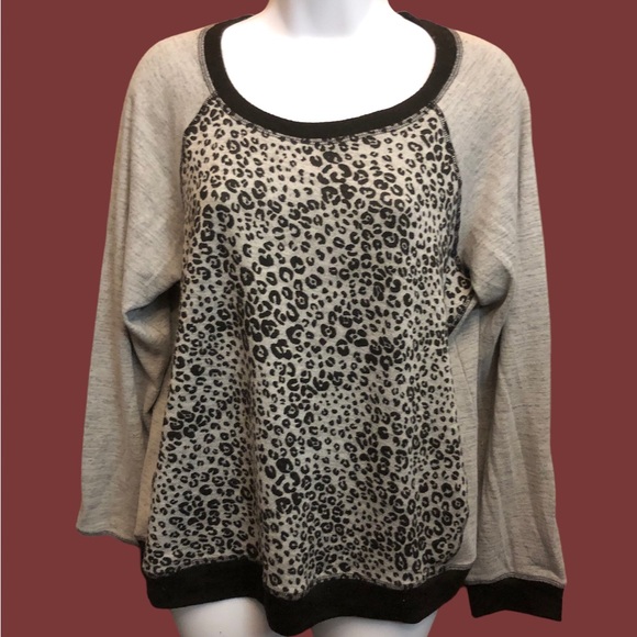 So good I had to share! Check out all the items I'm loving on <a href="/Poshmarkapp/">Poshmark</a> #poshmark #fashion #style #shopmycloset #alynpaige #cacique #george: posh.mk/0S53FPpbxBb