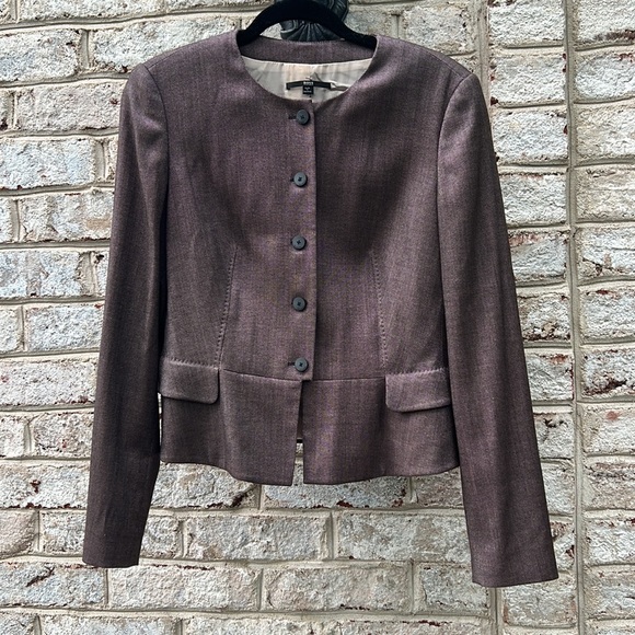 Store1Aki's tweet photo. So good I had to share! Check out all the items I'm loving on @Poshmarkapp from @KirkatKirkAve #poshmark #fashion #style #shopmycloset #hugoboss: https://t.co/CGVxJcCnRJ https://t.co/nRXHpq5l4M