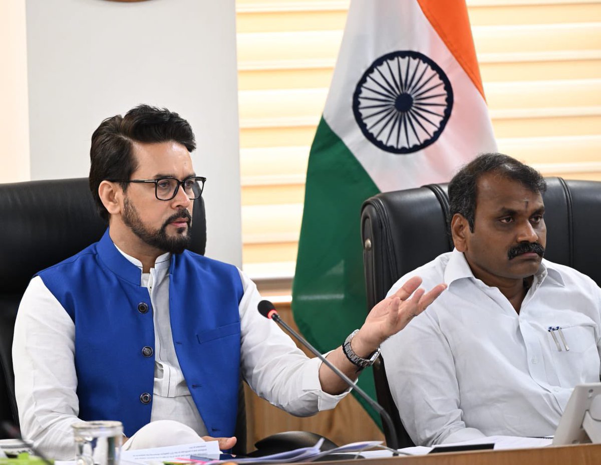 ianuragthakur's tweet photo. Interacted with representatives of leading OTT platforms today on various issues including content regulation, user experience, enhancing accessibility for the specially abled and overall growth & innovation of the sector. 

OTT platforms have revolutionised the way we consume content, spurred new talent and showcased regional content at a global scale.

OTT players have a responsibility of ensuring that their platform does not propagate vulgarity and abuse camouflaged as ‘creative expression’.

India is a diverse country; OTTs must also reflect the collective conscience of the country and provide a healthy viewing experience for people of all age groups.

Platforms must also be sensitive to our cultural diversity as we unleash India’s creative economy.

Ministry of I&B looks forward to furthering partnerships and engagements towards achieving this goal.