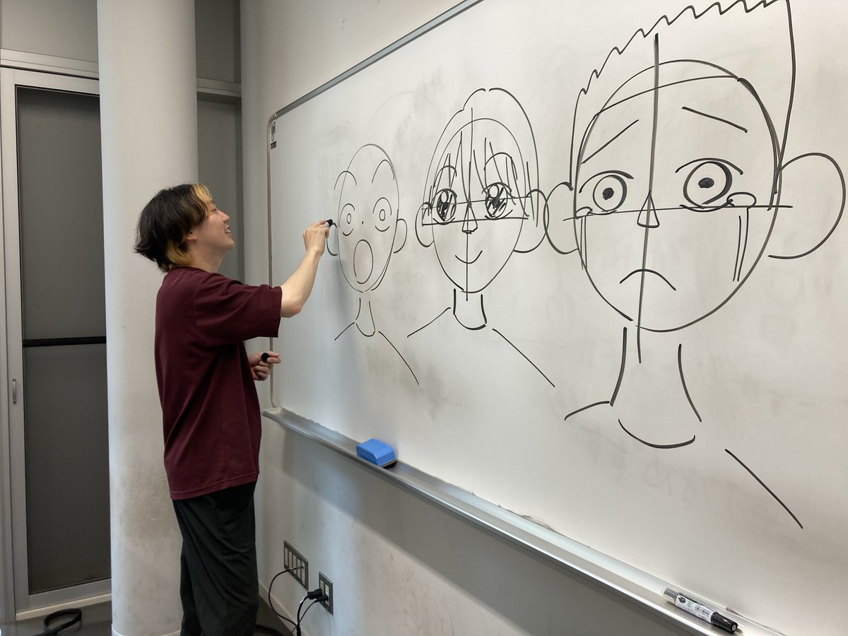 mangaworkshop72's tweet photo. Japanese and Manga workshop for short-term students!! We learned Japanese Onomatopoeia and how to draw manga😄
短期留学生向けのマンガワークショップ!オノマトペを勉強して漫画も一コマみんなでそれぞれ描きました!描き文字デザインも挑戦✨
#mangaworkshop #manrevo #マンレボ #オノマトペ https://t.co/bShAx829IW