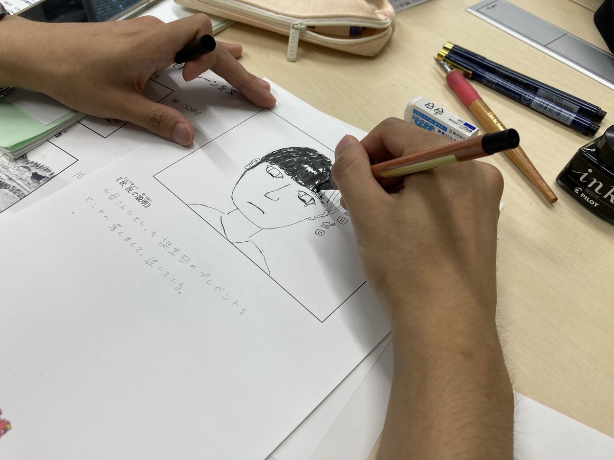 mangaworkshop72's tweet photo. Japanese and Manga workshop for short-term students!! We learned Japanese Onomatopoeia and how to draw manga😄
短期留学生向けのマンガワークショップ!オノマトペを勉強して漫画も一コマみんなでそれぞれ描きました!描き文字デザインも挑戦✨
#mangaworkshop #manrevo #マンレボ #オノマトペ https://t.co/bShAx829IW
