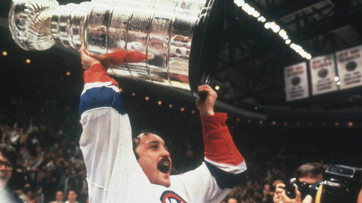Happy birthday to Bryan Trottier, member of the illustrious 80s dynasty!
https://t.co/fRxcXnLS4j
#Hockey #IceHockey #Islanders #NationalHockeyLeague #NewYork #NewYorkCity #NewYorkIslanders #NHL #NHLEasternConference #NHLEasternConferenceMetropolitanDivision #Uniondale https://t.co/s6op10rrSg