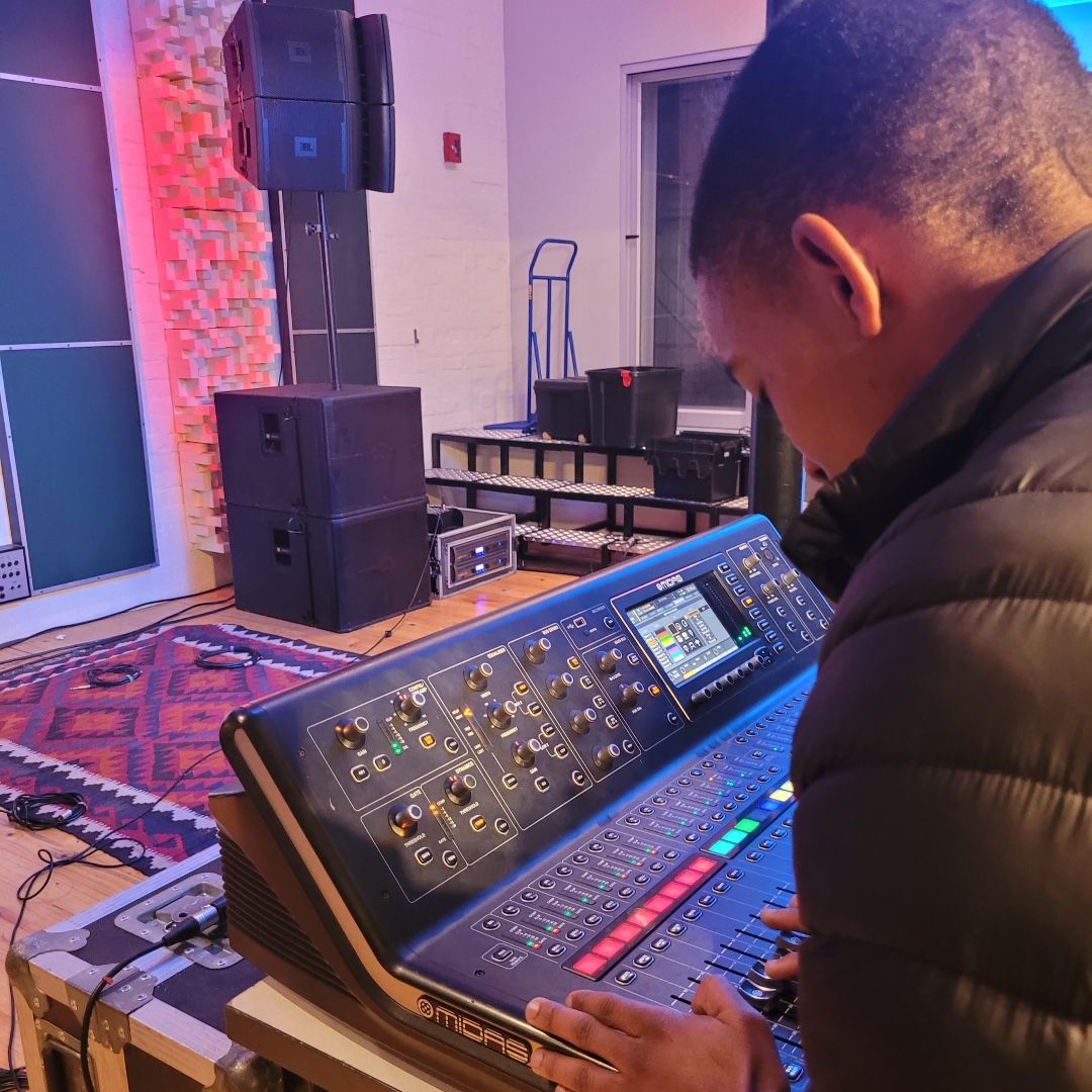 MIDAS Consoles tweet media