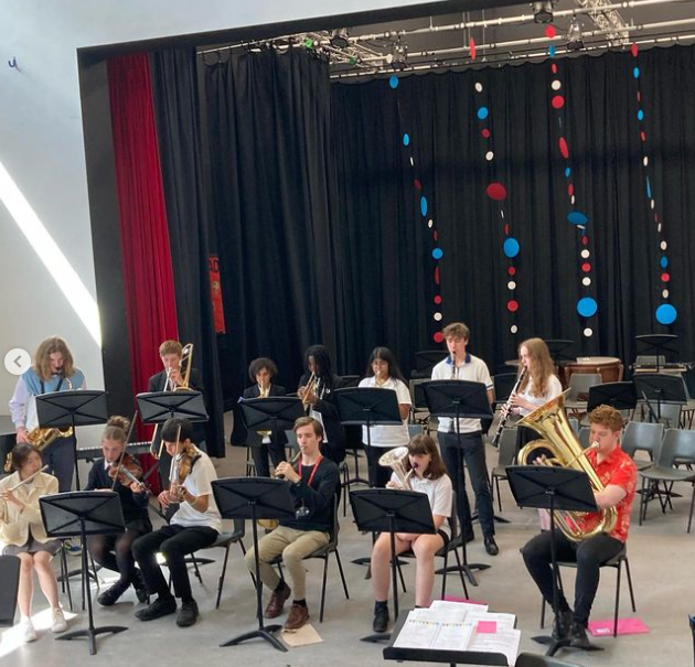 5 Dimensions Trust tweet media