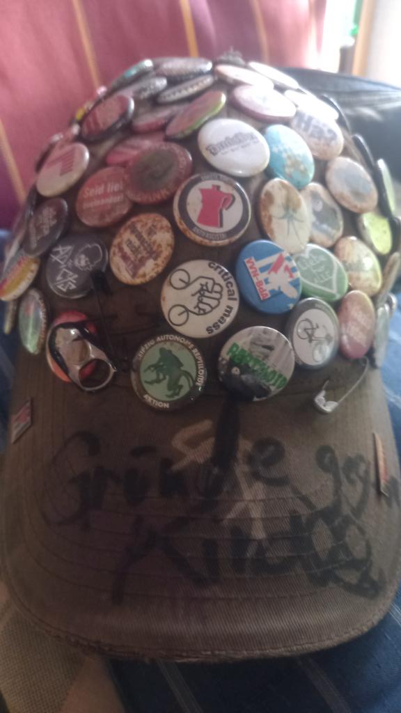 Klaus04425's tweet image. #buttonhead