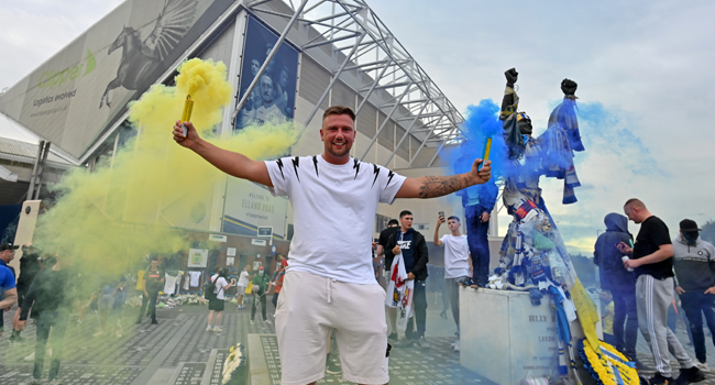 RT @channelstv: Leeds Confirm Approval For Takeover By 49ers’ Owners
https://t.co/S5sKudNlQp https://t.co/yLX6ltyTdK