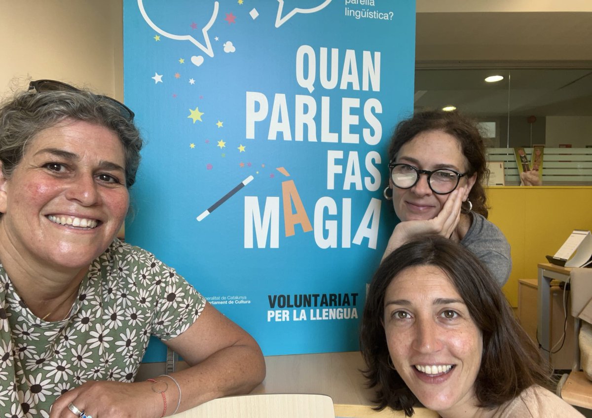 Renovant l'acord de col·laboració al Servei Local de Català de SantCugat. Gràcies al Dept. de Cultura de la Generalitat i al Consorci per a la Normalització Lingüística per confiar-nos la tasca de treballar plegats per la llengua i la cultura que ens uneixen.