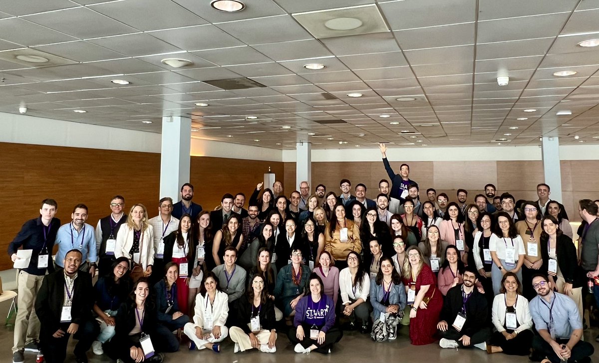 An exceptional 🇧🇷 meet-up! 

Brazilian research teams convene at #AAIC23 in Amsterdam <a href="/alzassociation/">Alzheimer's Association</a> 
#Dementia 

Thanks <a href="/grinberg_t/">Lea T. Grinberg, M.D, Ph.D</a>
