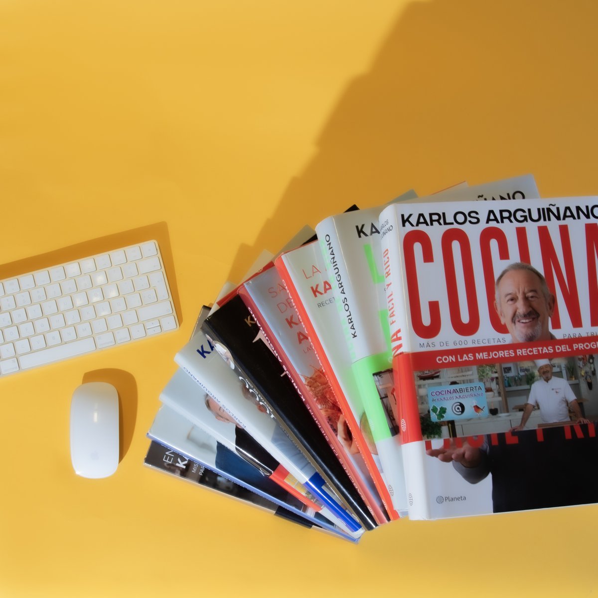 BurmanComunica's tweet photo. Burman Comunicación maquetamos el libro de @karguinano publicado por @editorialplaneta cada año.

Este es el décimo libro que desde la agencia trabajamos con el objetivo de ofrecer siempre el mejor resultado posible.
.
.
.
#maquetacion #planetadelibros #marketingdigital https://t.co/2x8j53enxB